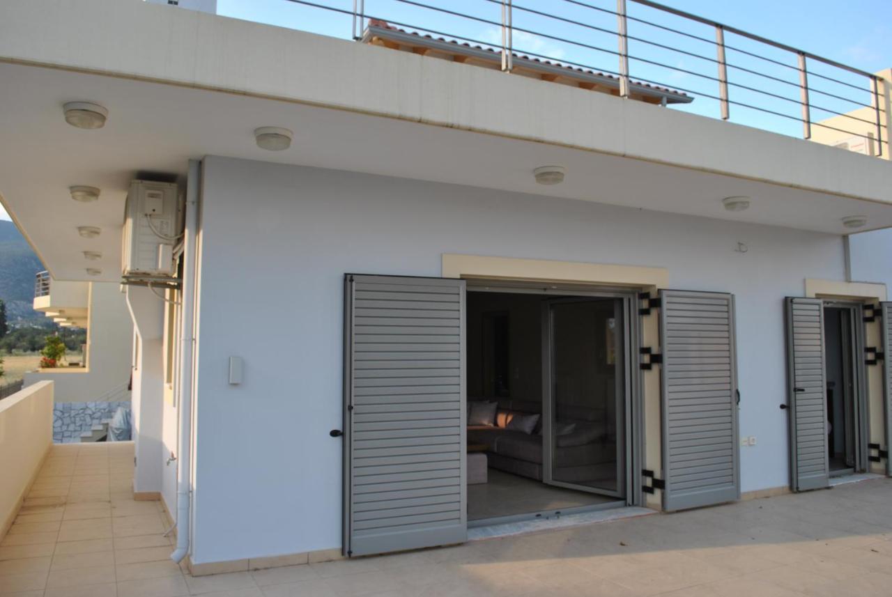 Artemis - Marina Apartments Evia Exterior photo